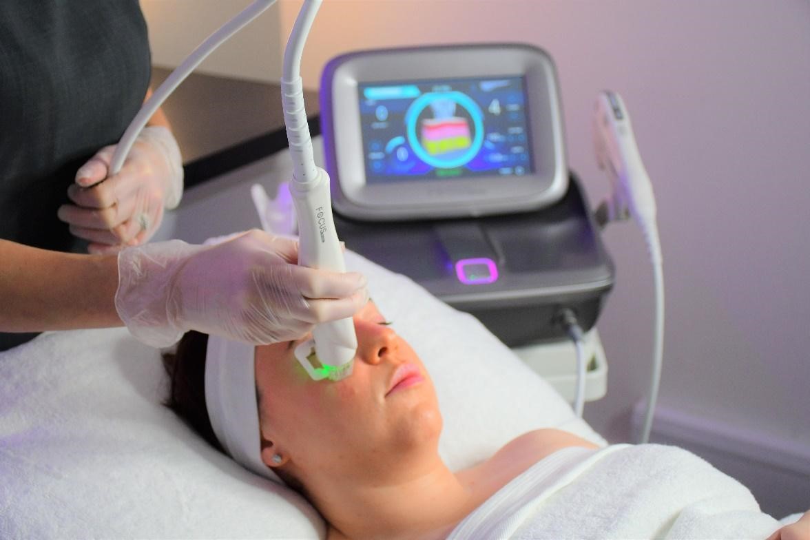 What is Microneedling and Radio Frequency?